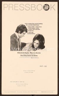 1f549 ONLY GAME IN TOWN pressbook '69 Elizabeth Taylor & Warren Beatty are in love in Las Vegas!