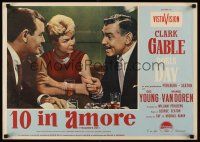 1k259 TEACHER'S PET Italian photobusta '58 sexy Doris Day & Clark Gable have drinks w/Gig Young!
