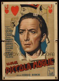 1r384 UNA PICCOLA MOGLIE Italian photobusta '43 cool playing card design & art of Fosco Giachetti!