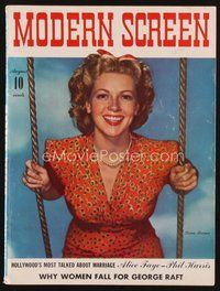 1t184 MODERN SCREEN magazine August 1941 great close up of pretty smiling Lana Turner on swing!