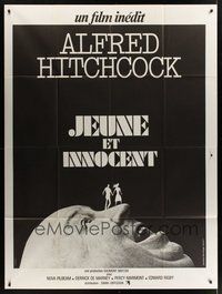 1z379 YOUNG & INNOCENT French 1p '78 cool art of tiny people standing on Alfred Hitchcock's face!