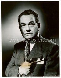 2a182 EDWARD G. ROBINSON 7x9.25 still '46 he packs another knockout punch in The Stranger!