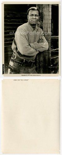 2a464 MOSES GUNN 8x10 still '71 wearing western outfit with gun & ammo from Wild Rovers!