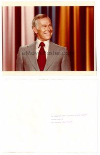 2a327 JOHNNY CARSON TV color 8x10.25 still '70s smiling at his own jokes on The Tonight Show!