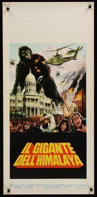 2b321 GOLIATHON Italian locandina '77 art of mob of people running from huge ape terrorizing city!