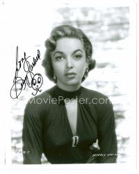 2h265 BEVERLY GARLAND signed 8x10 REPRO still '90s waist-high portrait wearing sexy outfit!