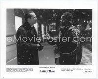 2k313 FAMILY MAN 8x10 still '00 Nicolas Cage meets Don Cheadle on the street in the snow!