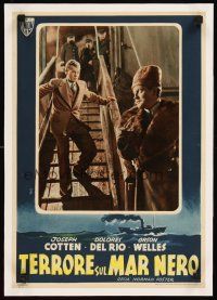 2w052 JOURNEY INTO FEAR Italian 13x18 pbusta '40s great image of Cotten encountering Orson Welles!