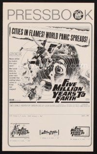 2x188 FIVE MILLION YEARS TO EARTH pressbook '67 cities in flames, world panic spreads, art by Gerald Allison