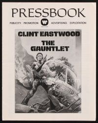 2x189 GAUNTLET pressbook '77 great art of Clint Eastwood & Sondra Locke by Frank Frazetta!