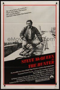 3e490 HUNTER 1sh '80 great image of bounty hunter Steve McQueen!