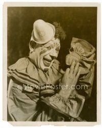 3k439 LAUGH CLOWN LAUGH 8x10 still '28 great close up of Lon Chaney in full clown make up!