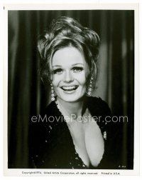 3k652 VALERIE PERRINE 8x10 still '74 sexy smiling close up showing lots of cleavage from Lenny!