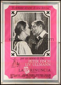 3m025 ABDICATION Italian 2p '75 Liv Ullmann loves priest Peter Finch, romantic close up!