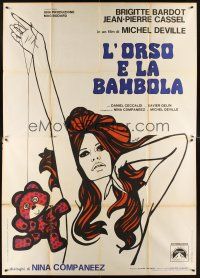 3m027 BEAR & THE DOLL Italian 2p '69 great art of sexy Brigitte Bardot & teddy bear by DeRossi!