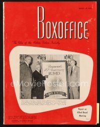 3w078 BOX OFFICE exhibitor magazine August 28, 1954 Rear Window, Sabrina, foldout White Christmas!