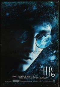 3y433 HARRY POTTER & THE HALF-BLOOD PRINCE teaser DS 1sh '09 Daniel Radcliffe close up!