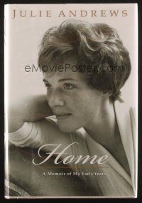 3z175 JULIE ANDREWS signed hardcover book '08 her biography Home: A Memoir of My Early Years!