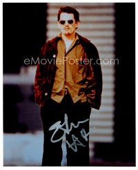 3z505 ETHAN HAWKE signed color 8x10 REPRO still '02 full-length portrait wearing sunglasses!