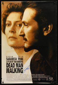 3z264 DEAD MAN WALKING signed 1sh '95 by Sean Penn, who's in c/u with Best Actress Susan Sarandon!