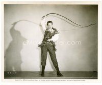 4h442 MAUREEN O'HARA 8x10 still '50 full-length swinging whip over head from Comanche Territory!