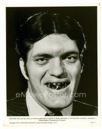 4h554 RICHARD KIEL 8x10 still '77 best smiling portrait as Jaws from The Spy Who Loved Me!