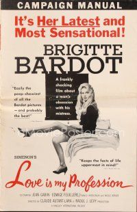 4p353 LOVE IS MY PROFESSION pressbook '58 Georges Simenon En Cas de Malheur, sexy Brigitte Bardot!