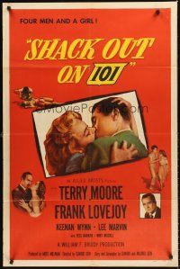 4z745 SHACK OUT ON 101 1sh '56 Terry Moore & Lee Marvin on the shady side of the highway!