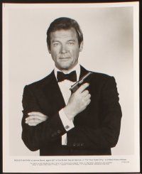 5a009 FOR YOUR EYES ONLY presskit '81 no one comes close to Roger Moore as James Bond 007!