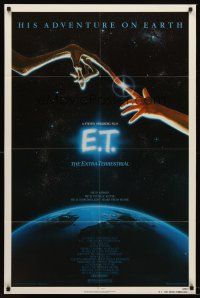 5f358 E.T. THE EXTRA TERRESTRIAL 1sh '82 Steven Spielberg classic, John Alvin art!