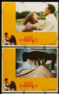 5r317 LAST EMBRACE 8 LCs '79 Roy Scheider, Janet Margolin, directed by Jonathan Demme!