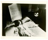 5z588 HALLOWEEN 8x10 still '78 Nancy Kyes on bed with tombstone & jack-o-lantern, classic!