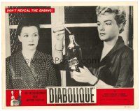 6b554 DIABOLIQUE LC '55 Vera Clouzot watches Simone Signoret put poison into wine bottle!