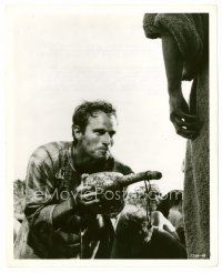 6c107 BEN-HUR 8x10 still '60 best close up of Charlton Heston with gourd given water by Jesus!