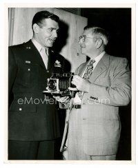 6c209 COMMAND DECISION candid 8x10 still '48 Clark Gable in uniform talks to studio camera head!
