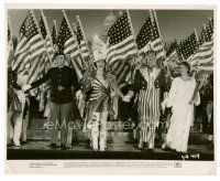 6c832 YANKEE DOODLE DANDY 8x10 still '42 classic image of James Cagney & family perform on stage!
