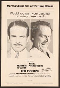 6d349 FORTUNE pressbook '75 Jack Nicholson & Warren Beatty are not as smart as the Three Stooges!