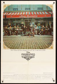 6f628 MADWOMAN OF CHAILLOT 1sh '69 Katharine Hepburn & other cast members sitting outside cafe!