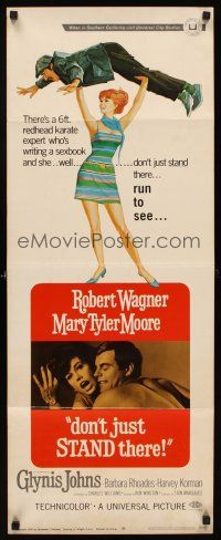 6k297 DON'T JUST STAND THERE insert '68 wacky art of sexiest Barbara Rhoades throwing Robert Wagner!