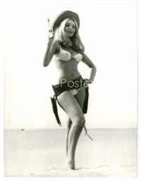 6r067 ANNA GAEL 7.25x9.5 still '68 wacky full-length image of sexy starlet in gun belt & bikini!