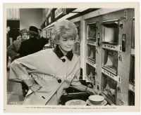 6r189 DORIS DAY 8.25x10.25 still '62 great close up at Automat from That Touch of Mink!