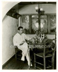 6r304 HUMPHREY BOGART candid 7.75x9.75 still '37 at home in white after completing San Quentin!