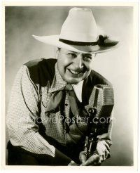 6r456 MONTE BLUE 8x10 radio still '40s great seated smiling portrait at microphone!