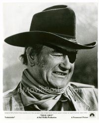 6r688 TRUE GRIT 8x10 still '69 close up of John Wayne as Rooster Cogburn wearing hat!