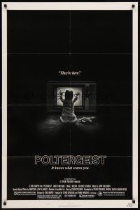 6y682 POLTERGEIST style B 1sh '82 Tobe Hooper, classic, they're here, Heather O'Rourke by TV!