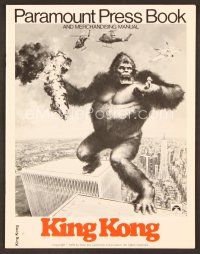 7a454 KING KONG pressbook '76 John Berkey art of BIG Ape on the Twin Towers!