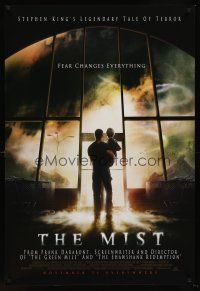7c421 MIST advance DS 1sh '07 Thomas Jane, Marcia Gay Harden, image of people hiding in store!