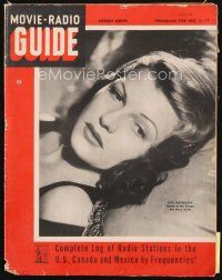 7d144 MOVIE & RADIO GUIDE magazine December 5 - 11, 1942 sexy Rita Hayworth, Hitler pin cushion!