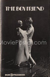 7p330 BOY FRIEND pressbook '71 different image of sexy Twiggy dancing, directed by Ken Russell!