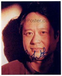 7t504 ANG LEE signed color 8x10 REPRO still '01 super close up of the great director!